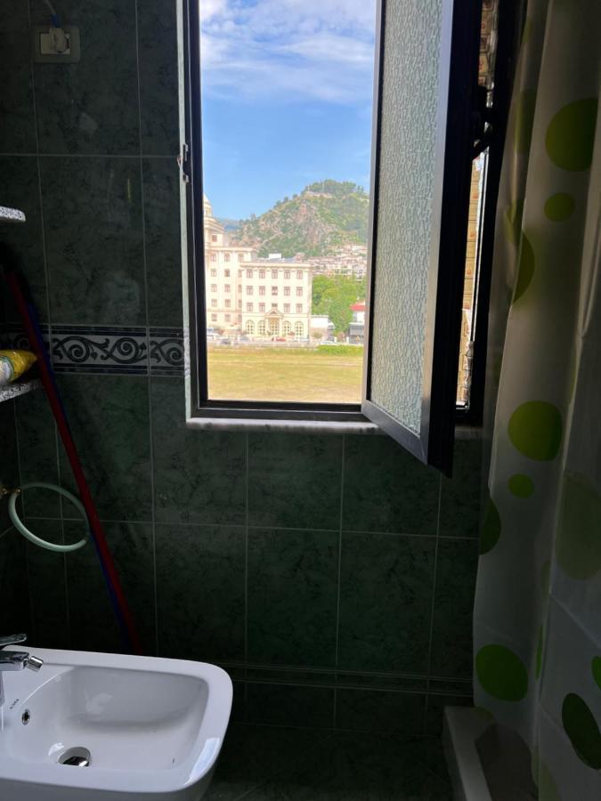 Entire Apartment Castle View Berat Exterior foto